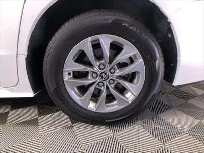 2026 Toyota Sienna LE 8 Passenger