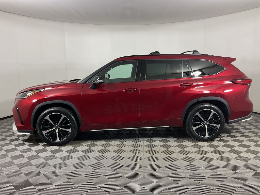 2022 Toyota Highlander XSE