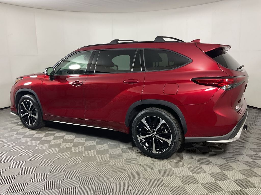 2022 Toyota Highlander XSE