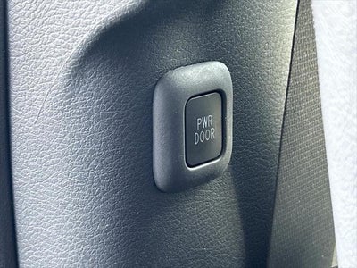 2024 Toyota Sienna XLE 8 Passenger