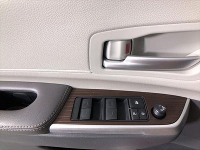 2024 Toyota Sienna XLE 8 Passenger