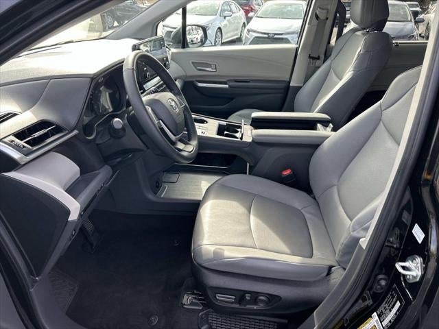 2024 Toyota Sienna XLE 8 Passenger