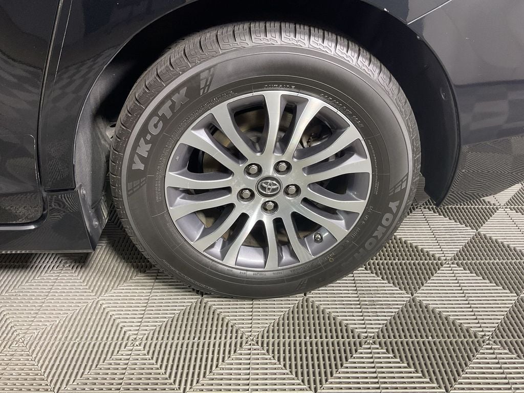 2019 Toyota Sienna Limited 7 Passenger