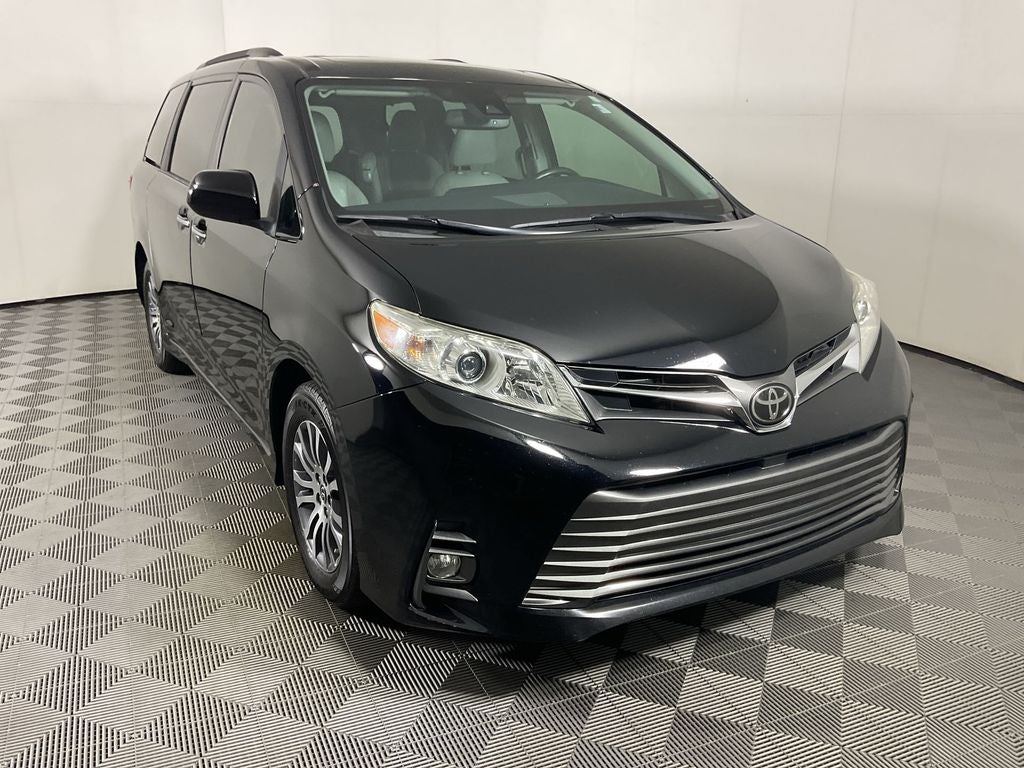 2019 Toyota Sienna Limited 7 Passenger