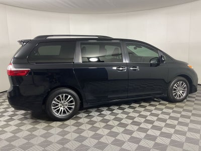 2019 Toyota Sienna Limited 7 Passenger