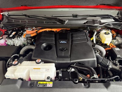 2025 Toyota Tundra Hybrid Platinum
