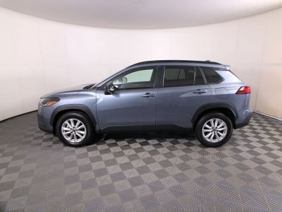 2025 Toyota Corolla Cross LE