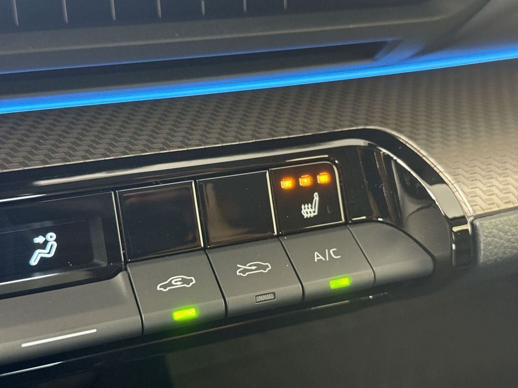 2025 Toyota Prius XLE