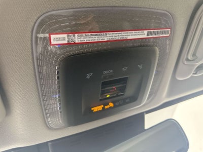 2025 Toyota Prius XLE