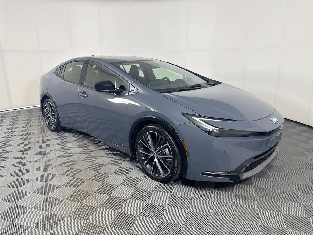 2025 Toyota Prius XLE