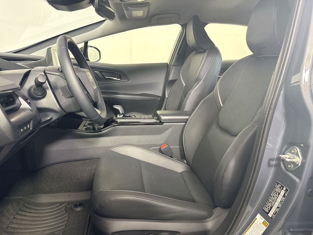 2025 Toyota Prius XLE