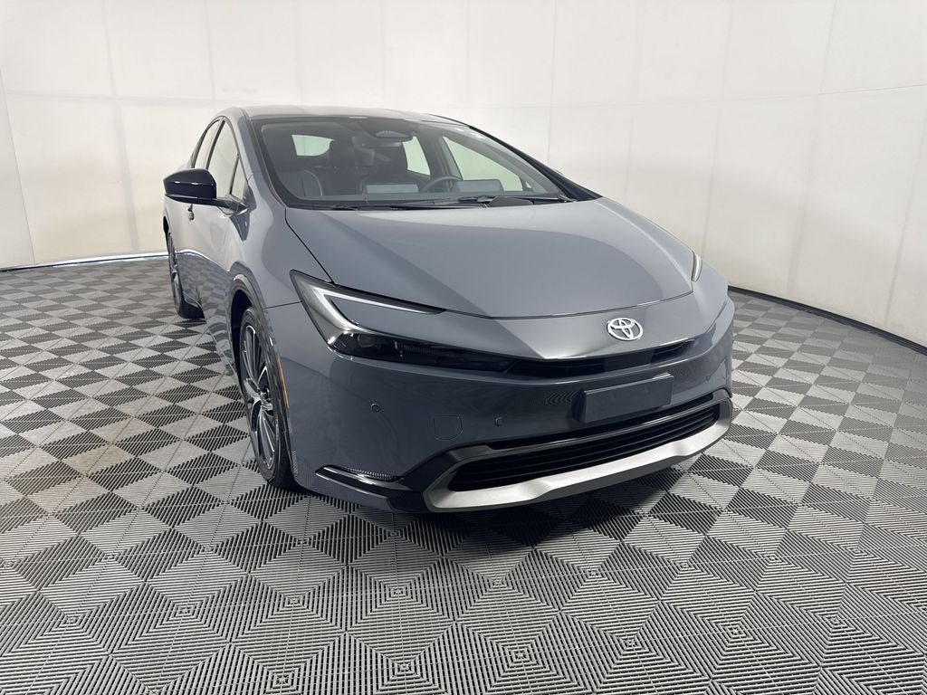 2025 Toyota Prius XLE