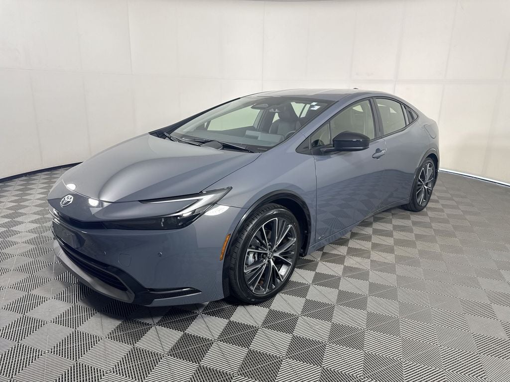 2025 Toyota Prius XLE