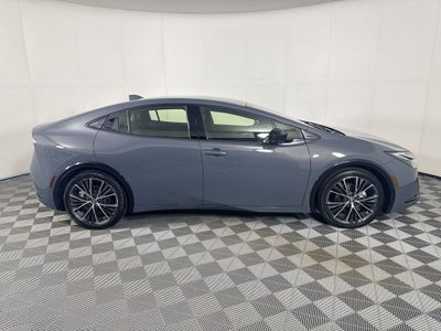 2025 Toyota Prius XLE