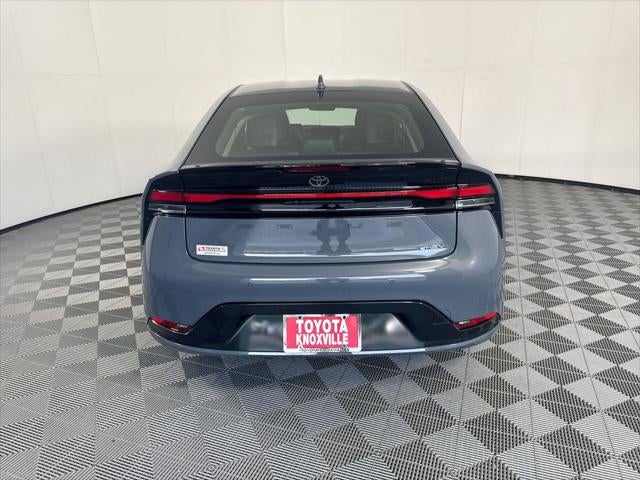 2025 Toyota Prius XLE