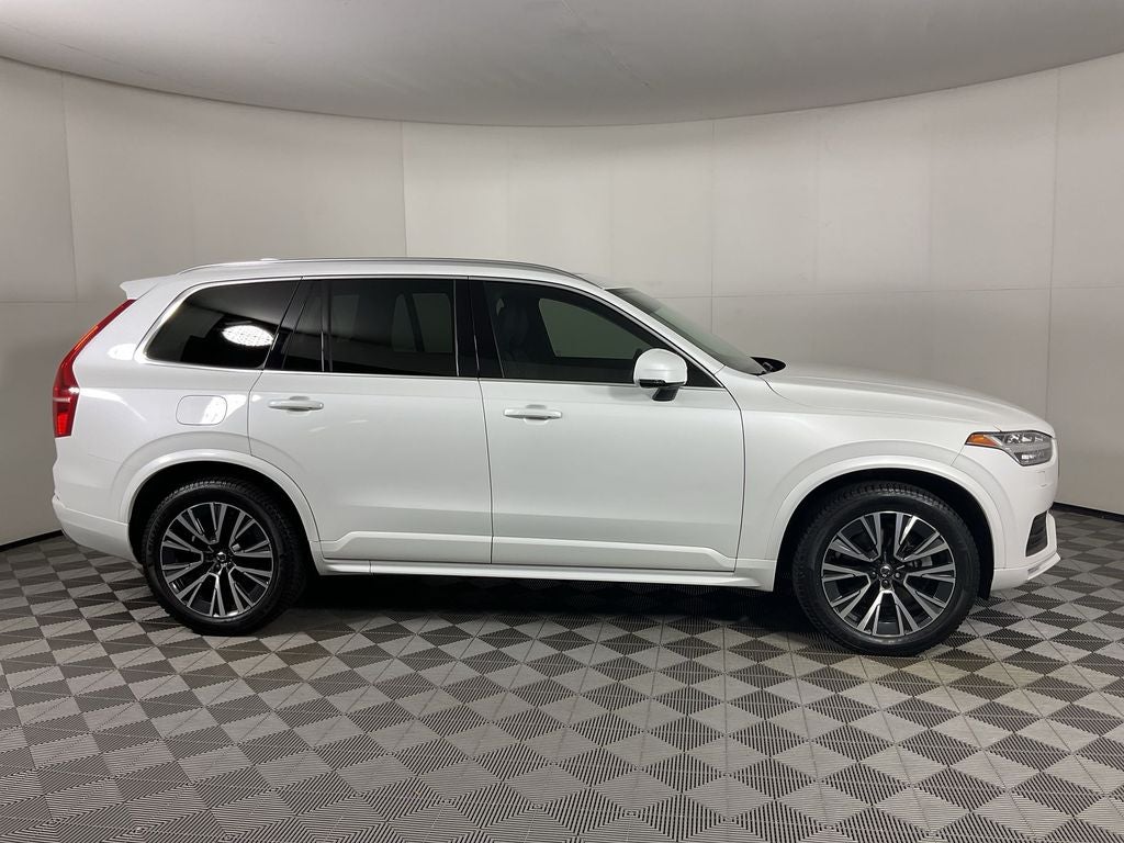 2020 Volvo XC90 T6 Momentum