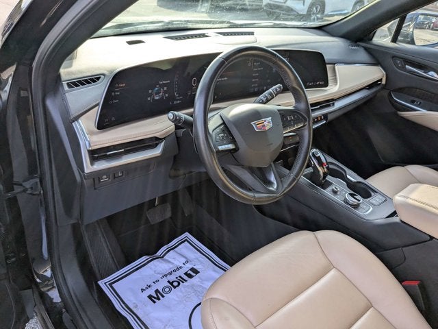 2025 Cadillac XT4 FWD Premium Luxury