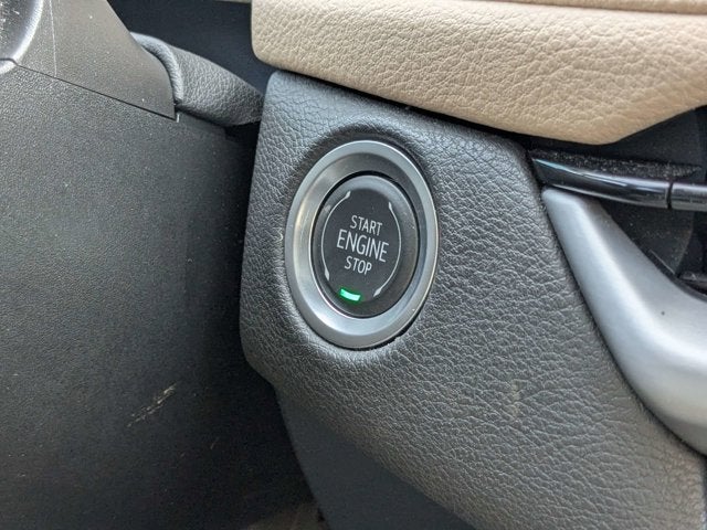 2025 Cadillac XT4 FWD Premium Luxury