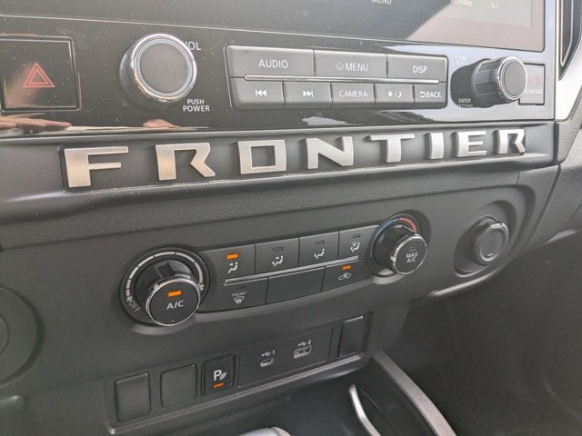 2025 Nissan Frontier SV