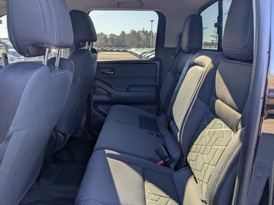 2025 Nissan Frontier SV