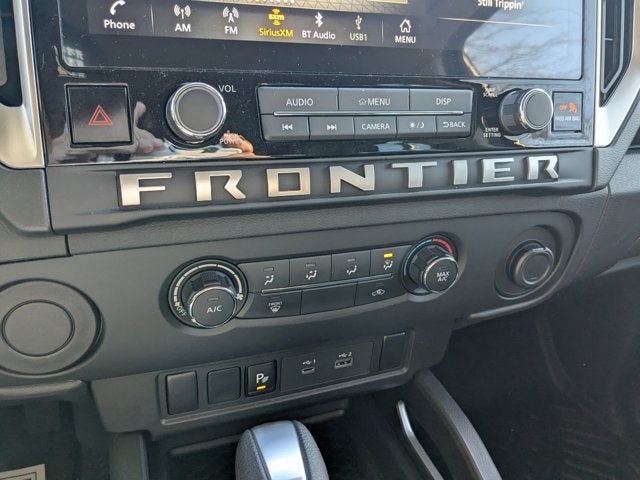 2025 Nissan Frontier SV