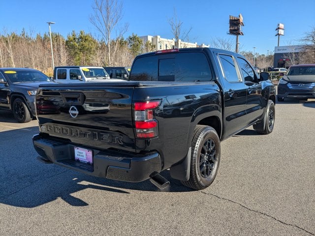 2025 Nissan Frontier SV