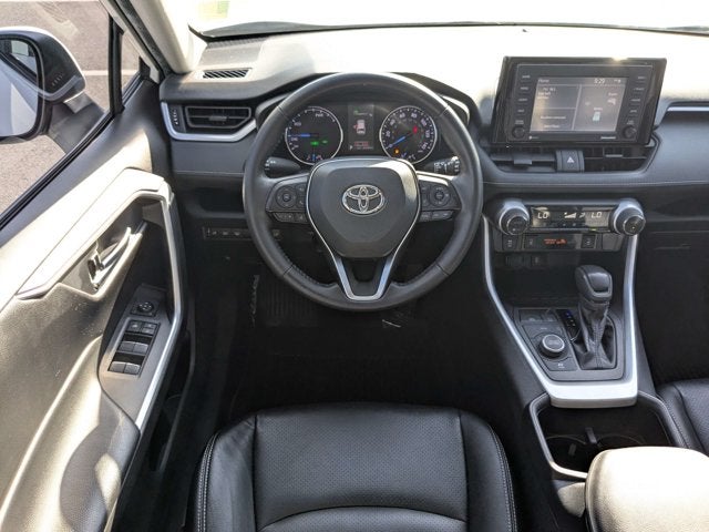 2022 Toyota RAV4 Hybrid XLE