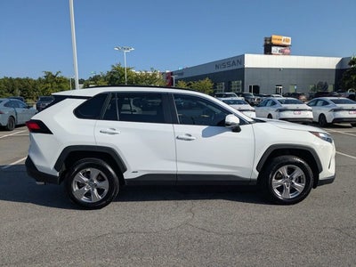 2022 Toyota RAV4 Hybrid XLE