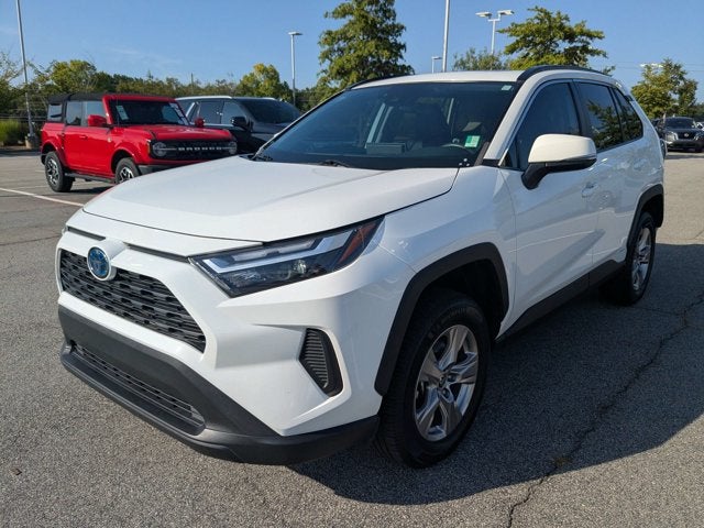 2022 Toyota RAV4 Hybrid XLE