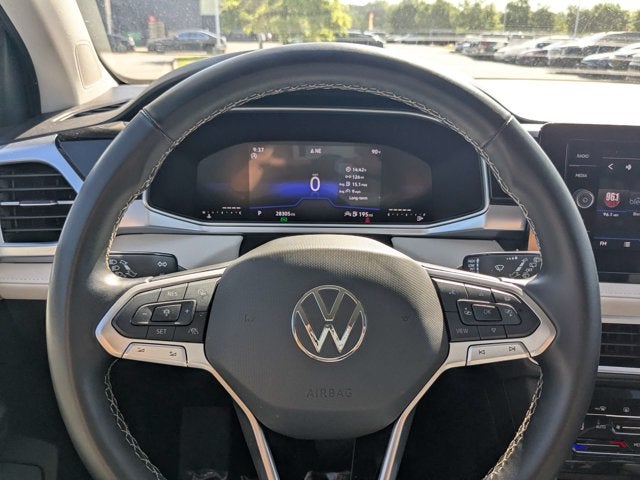 2025 Volkswagen Taos SE
