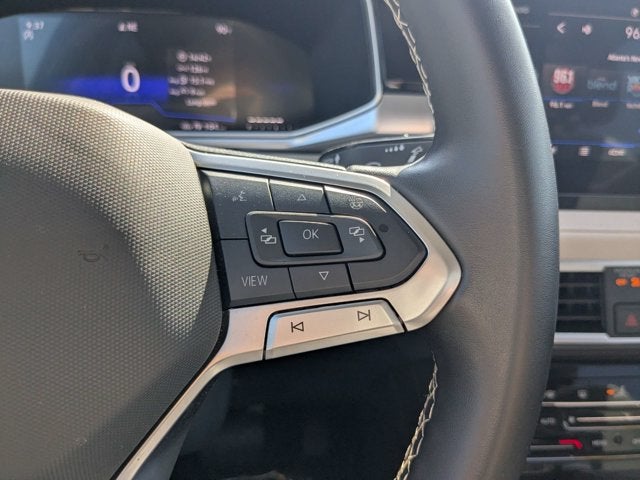 2025 Volkswagen Taos SE