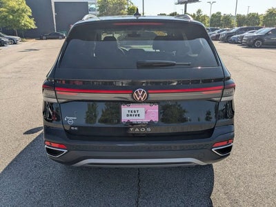 2025 Volkswagen Taos SE
