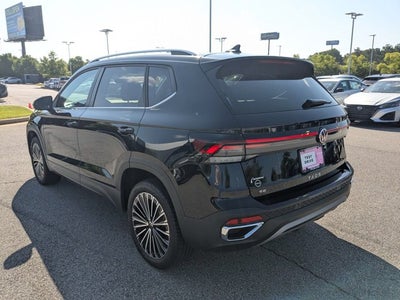 2025 Volkswagen Taos SE