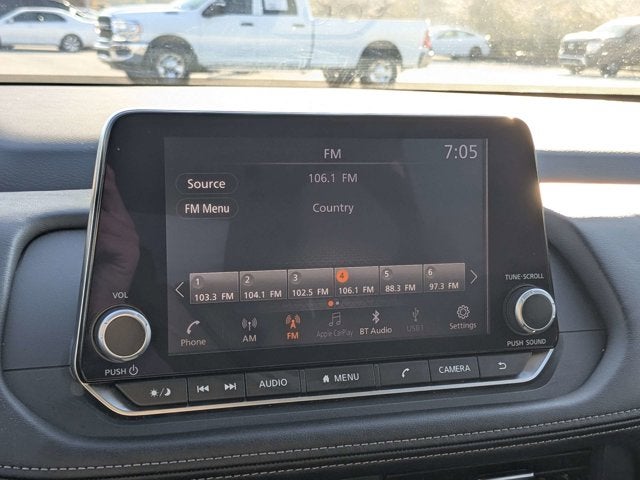 2025 Nissan Rogue SV