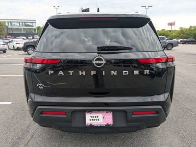2025 Nissan Pathfinder SV