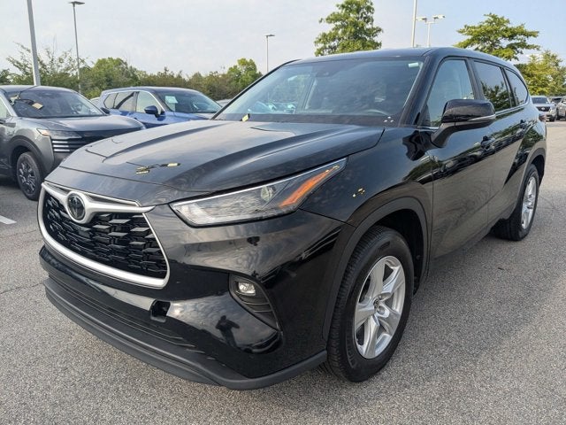 2025 Toyota Highlander LE