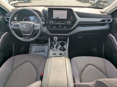 2025 Toyota Highlander LE
