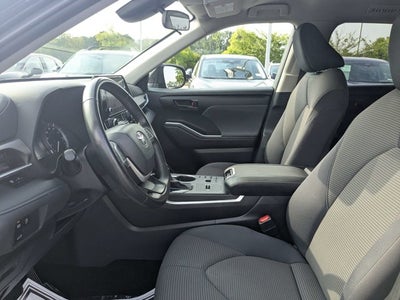2025 Toyota Highlander LE