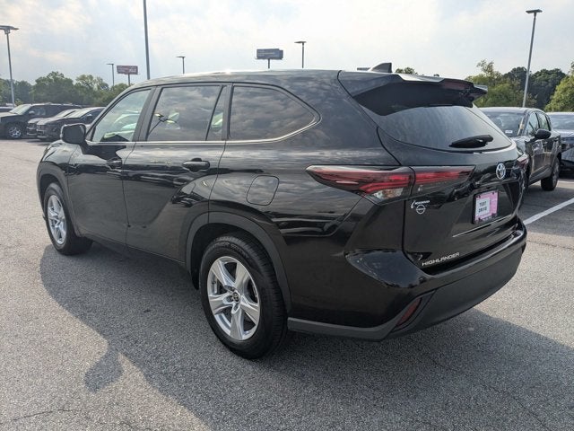 2025 Toyota Highlander LE