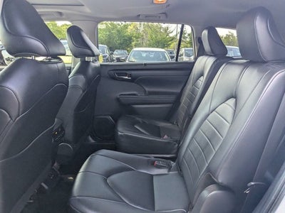 2024 Toyota Highlander XLE