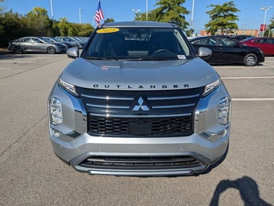 2025 Mitsubishi Outlander SE