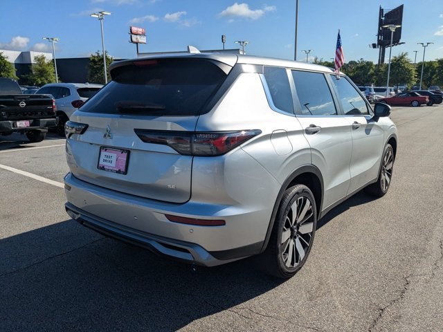 2025 Mitsubishi Outlander SE