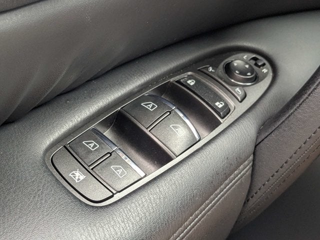 2023 Nissan Armada SV