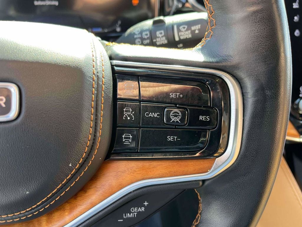 2022 Jeep Grand Wagoneer Series III