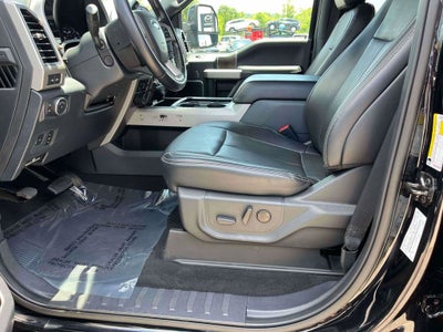 2022 Ford F-350SD Lariat
