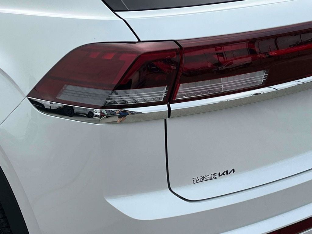 2024 Volkswagen Atlas Cross Sport 2.0T SEL Premium R-Line