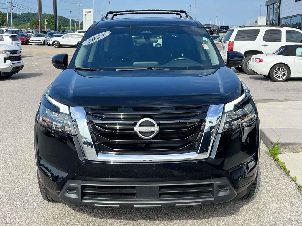 2024 Nissan Pathfinder SV