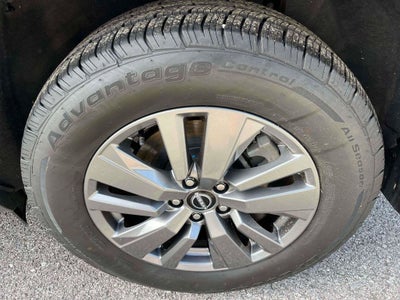 2024 Nissan Pathfinder SV