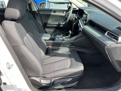 2022 Kia K5 LX
