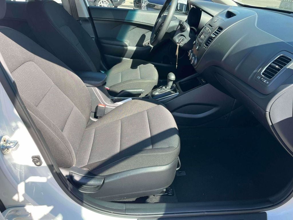 2017 Kia Forte5 LX